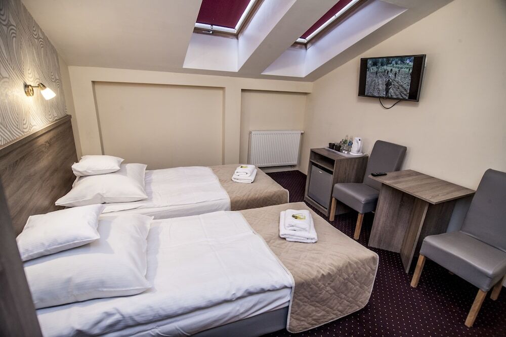 شقة Old Town Luxe Retreat - King Bed - Steps To Main Square كراكوفيا المظهر الخارجي الصورة